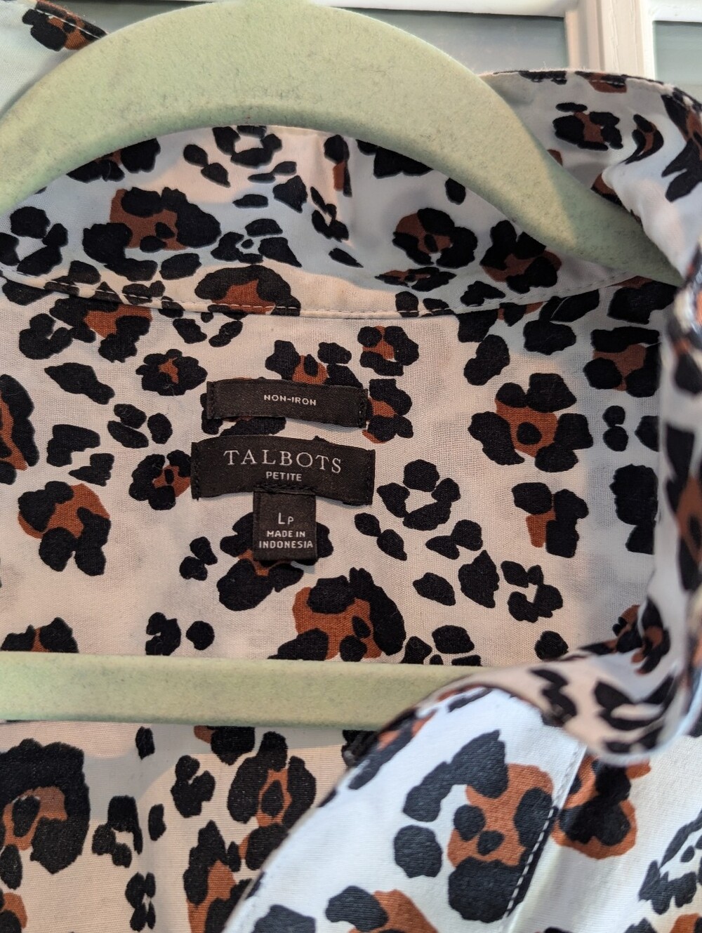 Talbots leopard print Shirt - Picture 4 of 4